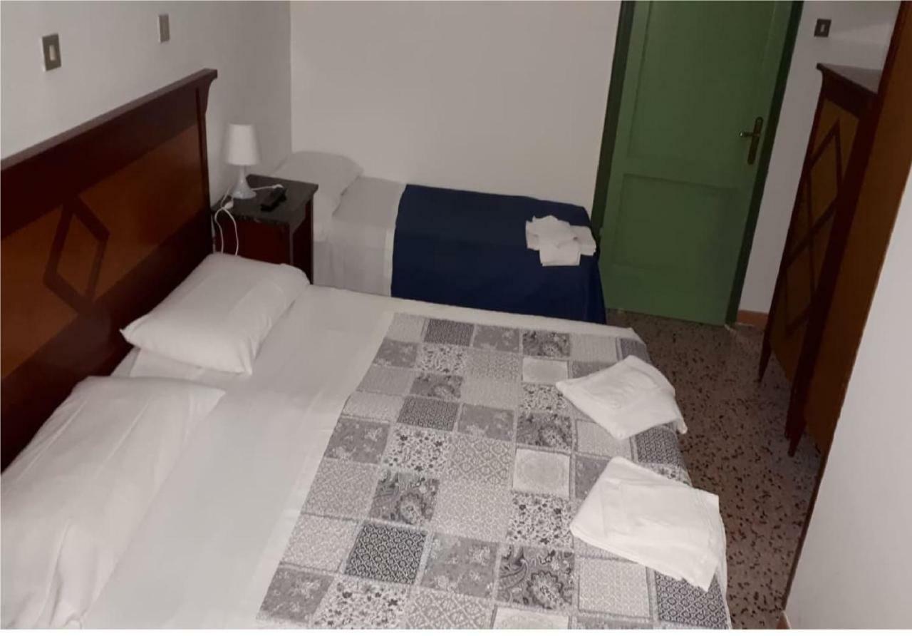 Hotel Stella Фоллоника Экстерьер фото